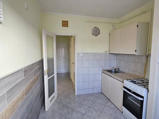 Eladó lakás Szolnok 37 nm