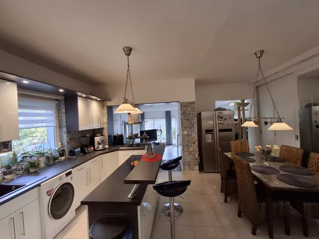 Eladó ház Szolnok, Kertváros 156 nm