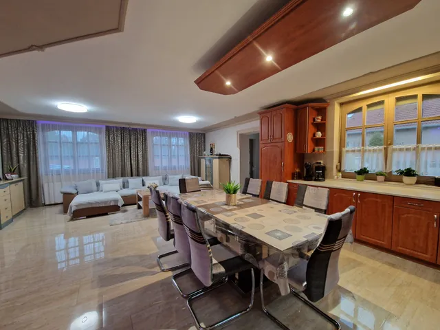 Eladó ház Szolnok 132 nm