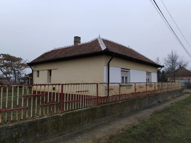 Eladó ház Szászberek 82 nm