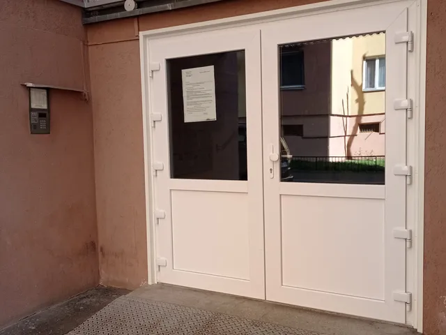 Eladó lakás Szolnok, Széchenyi-lakótelep 73 nm