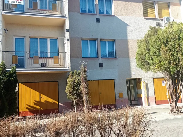 Eladó lakás Szolnok, Belváros 76 nm