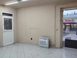 Kiadó kereskedelmi és ipari ingatlan Szolnok, Belváros 32 nm