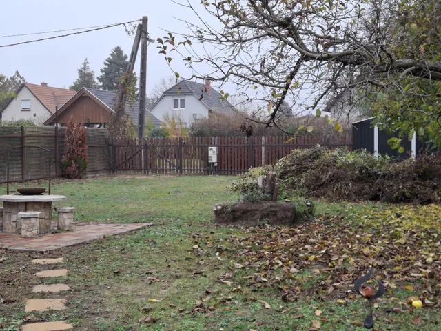 Eladó üdülő és hétvégi ház Szolnok, Alcsisziget 30 nm