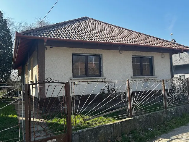 Eladó ház Abony 158 nm