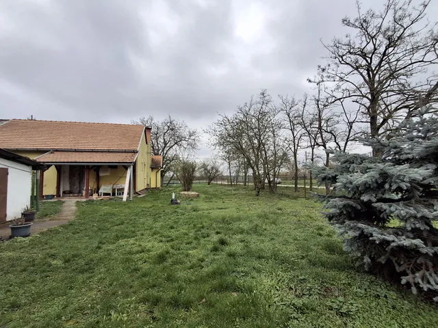 Eladó mezőgazdasági ingatlan Szolnok, Malomszeg 70 nm