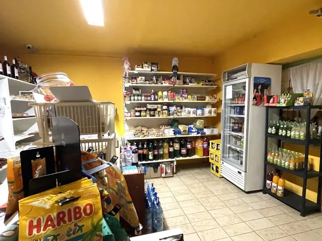Eladó kereskedelmi és ipari ingatlan Tiszaföldvár 45 nm