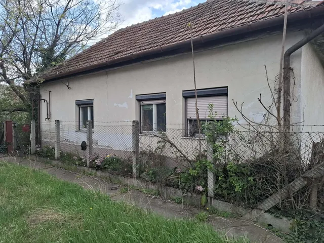 Eladó ház Abony 82 nm