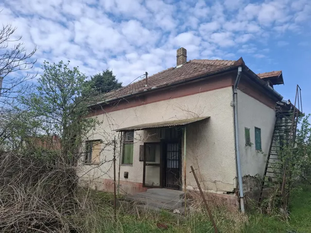 Eladó ház Abony 67 nm