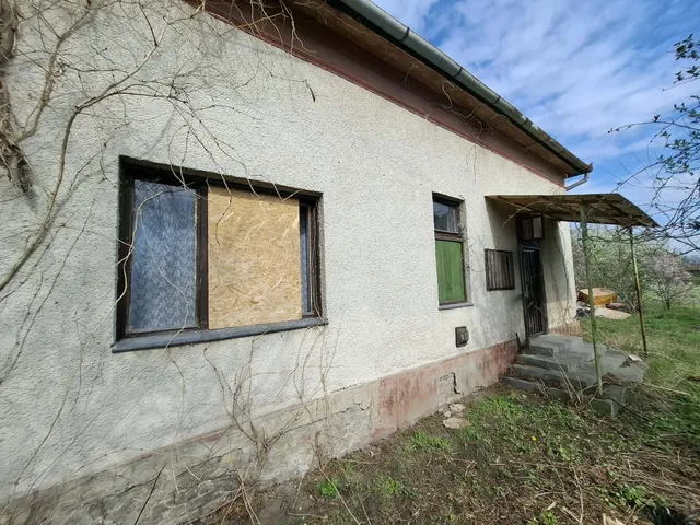 Eladó ház Abony 67 nm