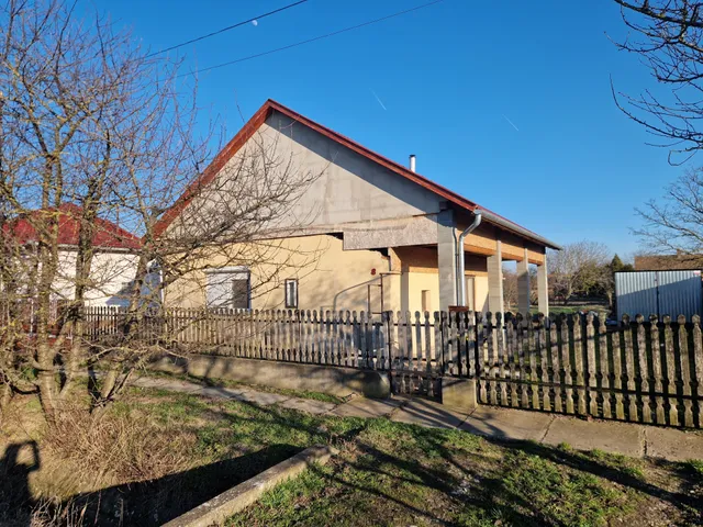 Eladó ház Tószeg 55 nm