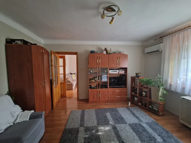 Eladó lakás Szolnok, Pletykafalu, Bem utca 70 nm