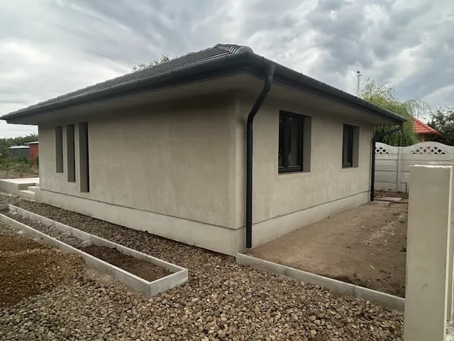 Eladó ház Abony, Nyári Pál út 80 nm