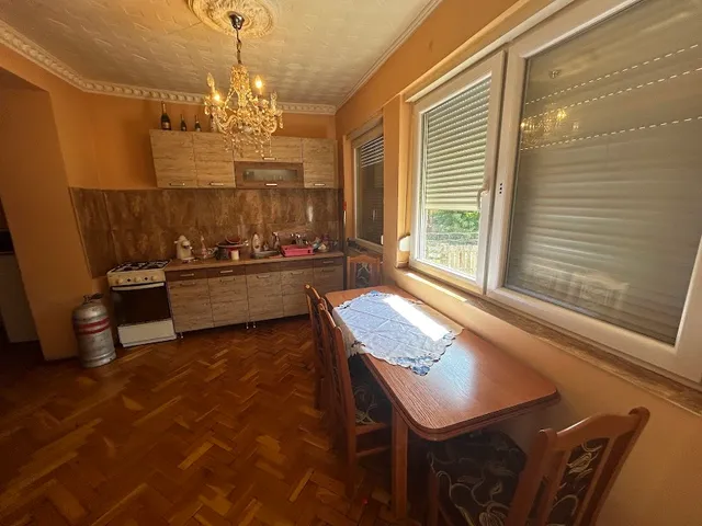 Eladó ház Újszász 94 nm