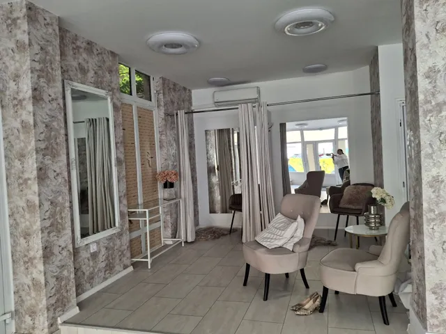 Eladó kereskedelmi és ipari ingatlan Szolnok, Belváros 69 nm