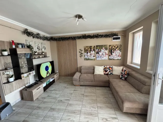 Eladó lakás Szolnok, Belváros 119 nm