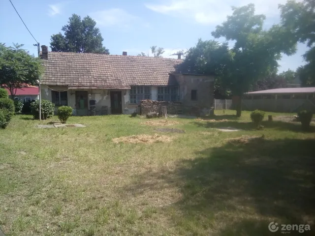 Eladó telek Monor 830 nm