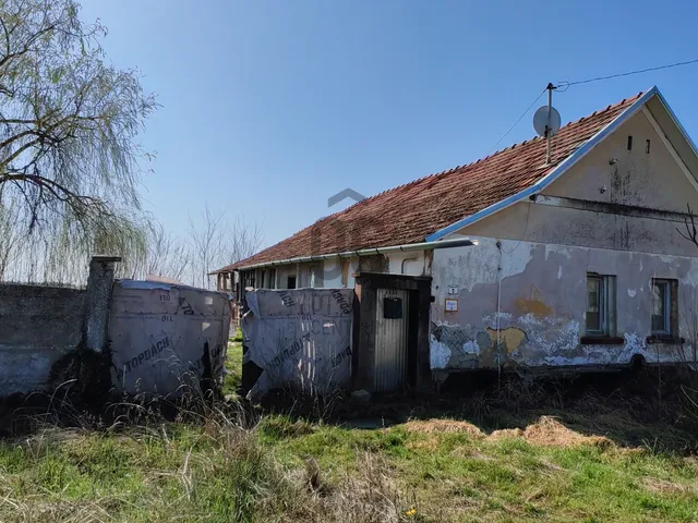 Eladó ház Pitvaros 79 nm