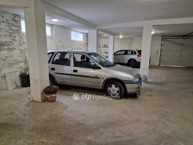 Eladó garázs Debrecen, Nyulas 14 nm