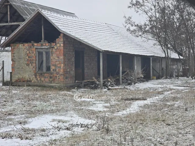 Eladó telek Kaba 927 nm