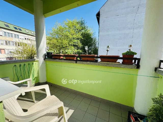Eladó lakás Debrecen, Vargakert 105 nm