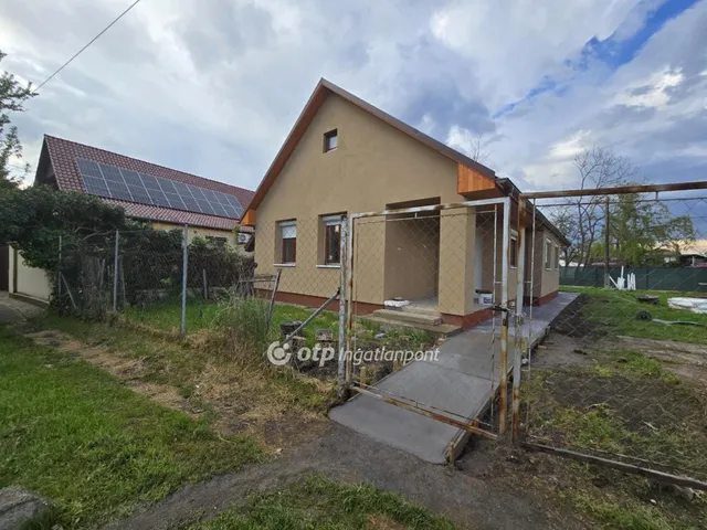 Eladó ház Kaba 79 nm