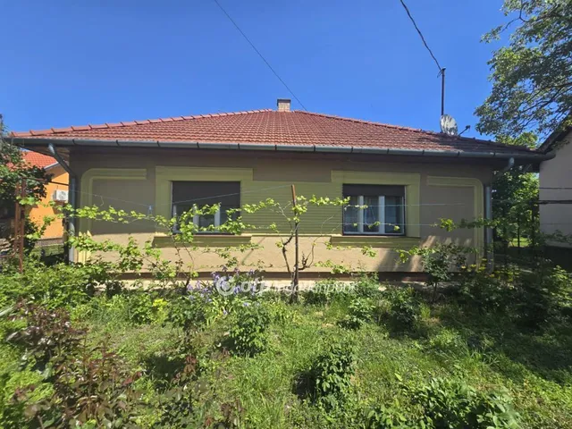 Eladó ház Kaba 76 nm