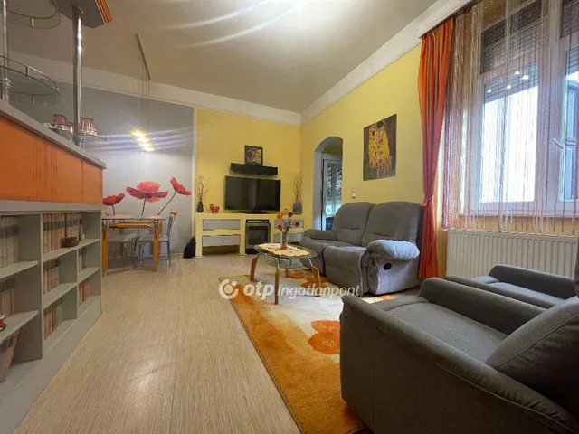 Eladó lakás Debrecen 102 nm