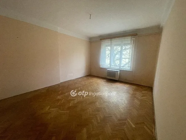 Eladó lakás Debrecen, Dobozi lakótelep 102 nm
