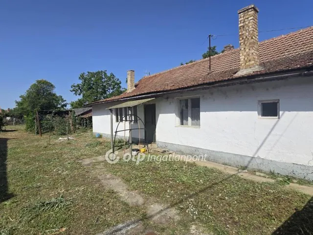 Eladó ház Kaba 75 nm