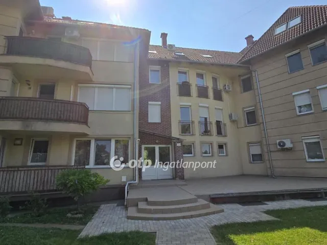 Eladó lakás Debrecen 30 nm