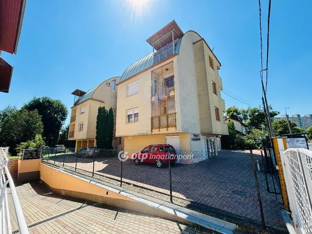 Eladó lakás Debrecen 115 nm