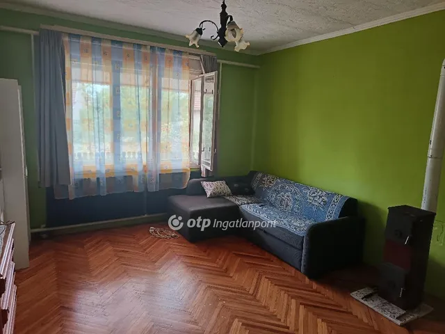 Eladó ház Kaba 100 nm