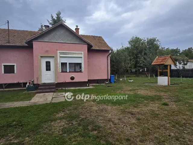 Eladó ház Földes 53 nm