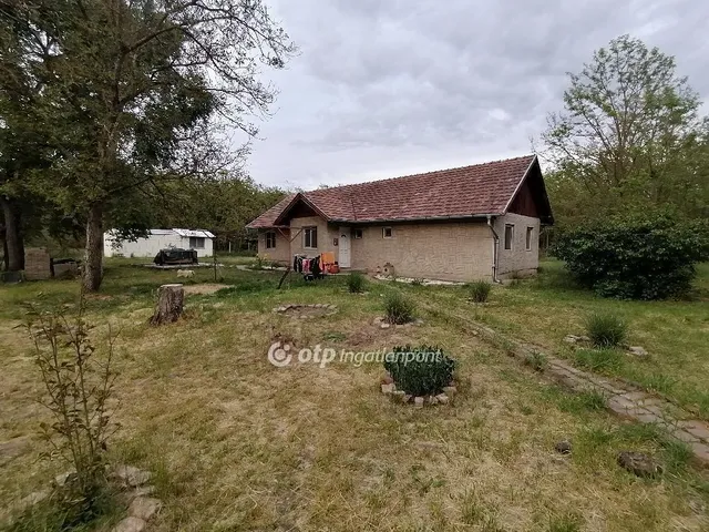 Eladó mezőgazdasági ingatlan Debrecen 120 nm