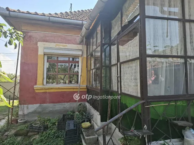 Eladó ház Biharkeresztes 72 nm