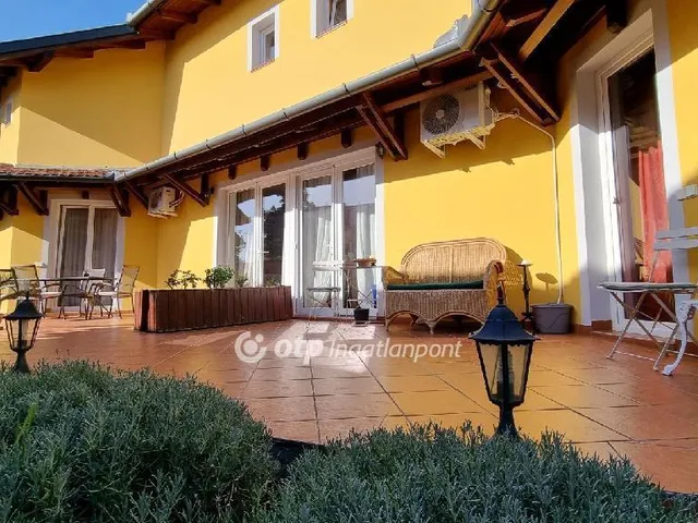 Eladó ház Hajdúszoboszló 296 nm