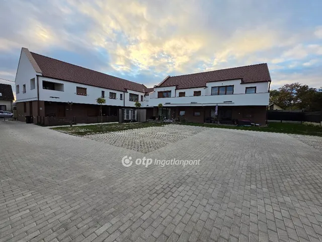 Eladó lakás Hajdúszoboszló 71 nm