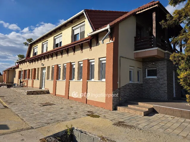 Eladó lakás Berettyóújfalu 127 nm