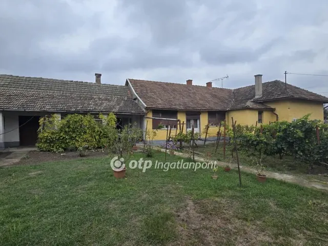 Eladó ház Tetétlen 97 nm