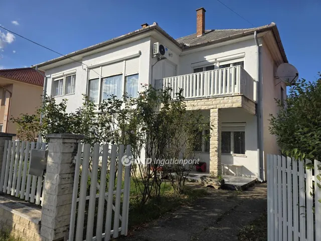 Eladó ház Hajdúszoboszló 200 nm