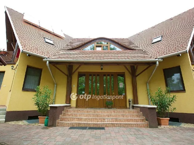 Eladó ház Hajdúszoboszló 320 nm