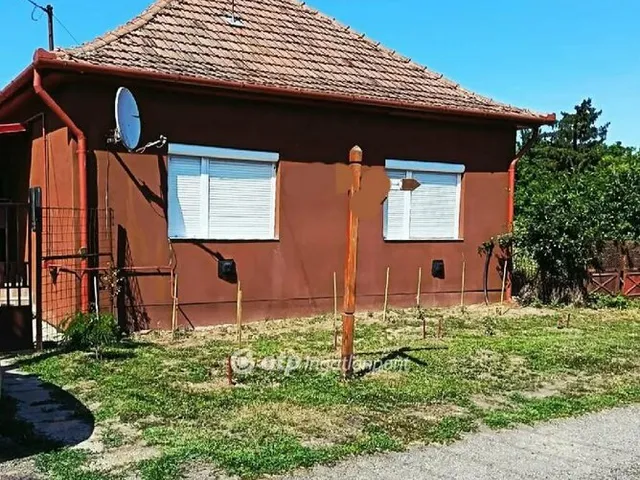 Eladó ház Körösnagyharsány 64 nm