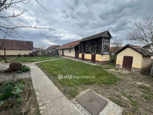 Eladó ház Földes 66 nm