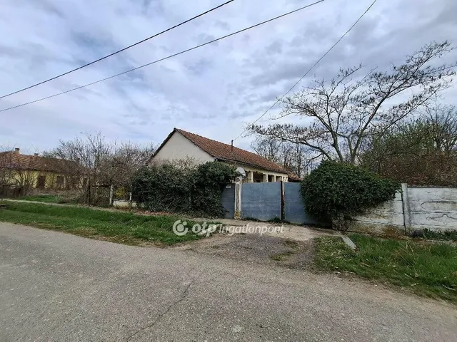 Eladó ház Körösszegapáti 74 nm