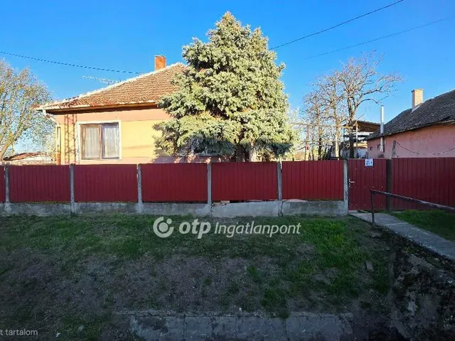 Eladó ház Kaba 56 nm