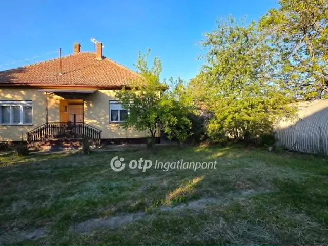 Eladó ház Kaba 90 nm