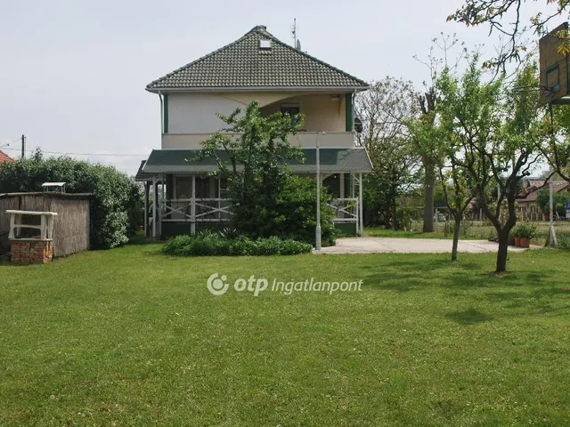 Eladó ház Hajdúszoboszló 320 nm