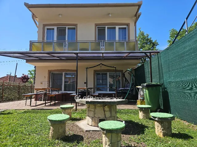 Eladó nyaraló Hajdúszoboszló, Fürdőnegyed 90 nm