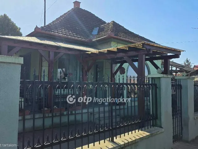 Eladó ház Kaba 90 nm